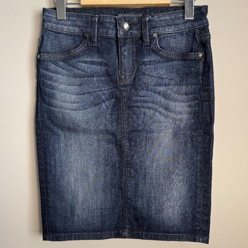 LEVEL 99 Women's 26 Dark‎ Wash Denim Pencil Skirt Stretchy Straight Festival